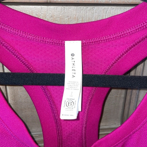 Athleta Momentum Tank, size small - Picture 3 of 3